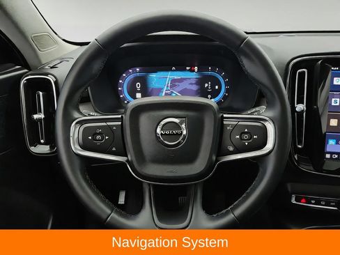 Used 2024 Volvo XC40 B5 Plus AWD/4WD image 14