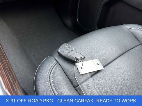 Used 2023 GMC Sierra 1500 Elevation image 28