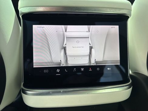 Used 2022 Tesla Model X image 37