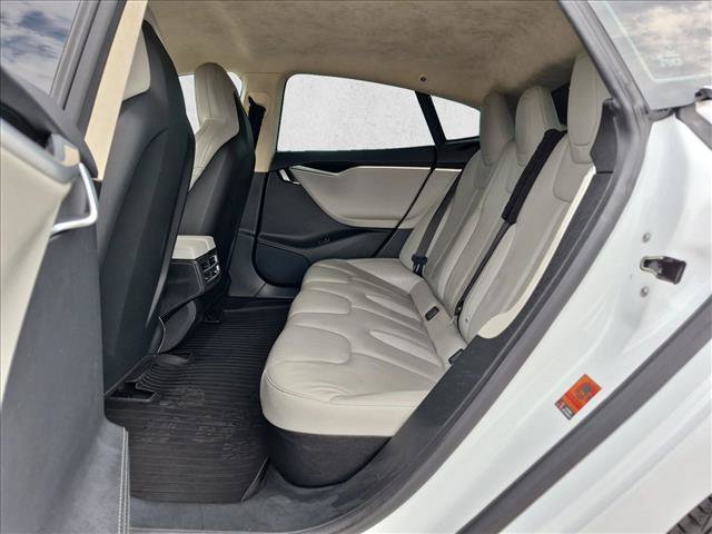Used 2016 Tesla Model S 70 RWD image 18