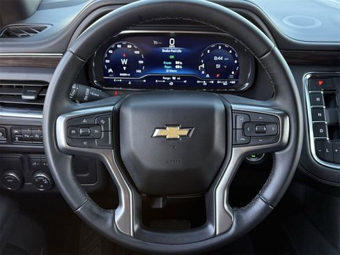 Certified 2024 Chevrolet Suburban LT image 11