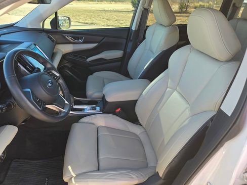 Used 2022 Subaru Ascent Limited image 24