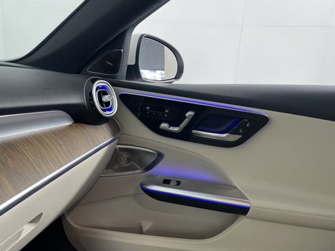 Certified 2025 Mercedes-Benz C 300 4MATIC Sedan image 12
