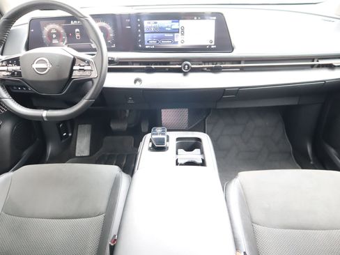 Used 2024 Nissan Ariya AWD image 32