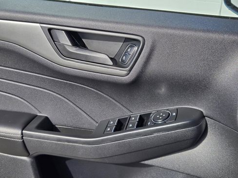 Used 2025 Ford Escape Active image 23