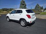 Used 2020 Chevrolet Trax LT w/ LT Convenience Package image 2