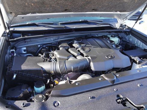 Certified 2021 Toyota 4Runner Venture image 14