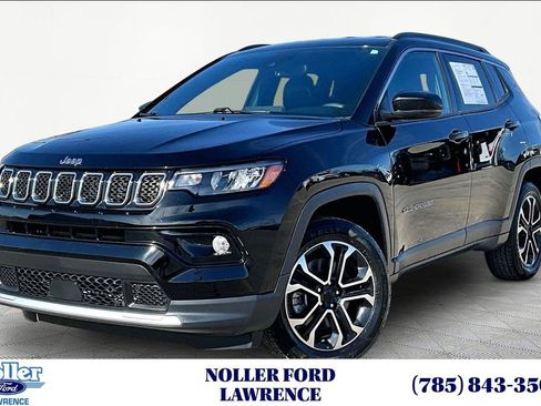 Used 2023 Jeep Compass Limited image 1