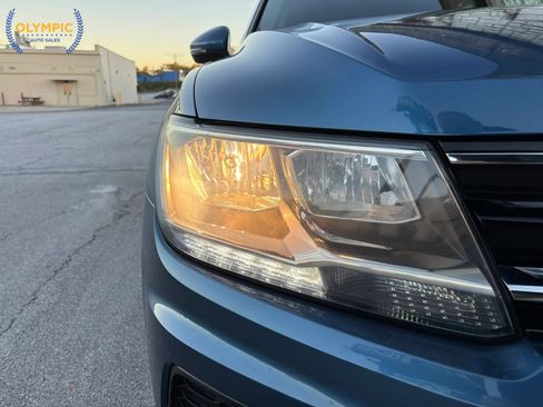 Used 2018 Volkswagen Tiguan SE image 15