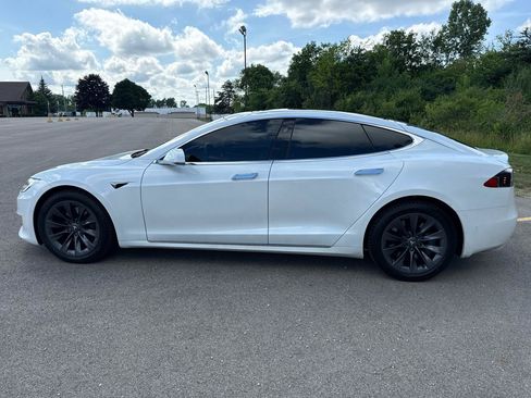 Used 2020 Tesla Model S AWD image 8