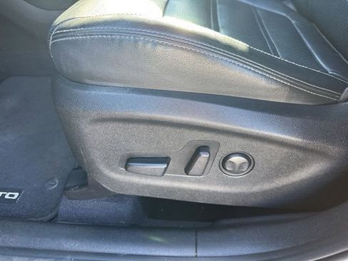 Used 2017 Kia Sorento EX image 13