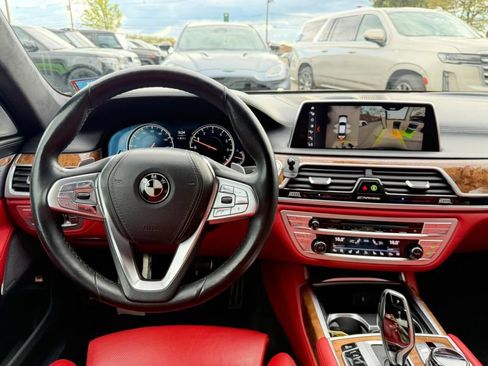 Used 2018 BMW 750i xDrive image 20