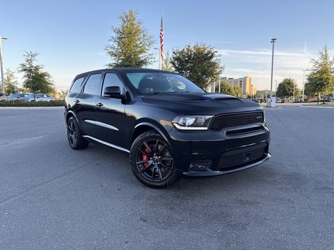 Used 2018 Dodge Durango SRT w/ Technology Group AWD/4WD image 2