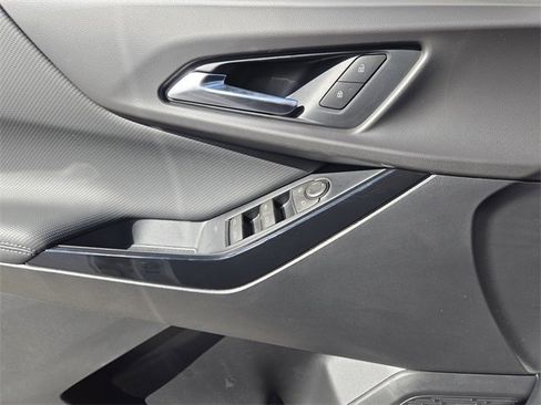 New 2026 Chevrolet Equinox LT image 23