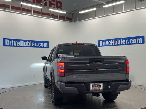 Used 2025 Nissan Frontier PRO-4X w/ Pro Convenience Package AWD/4WD image 9