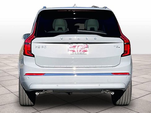 New 2026 Volvo XC90 T8 Ultra w/ Protection Package Premier image 6