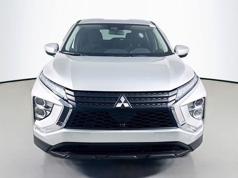 Used 2025 Mitsubishi Eclipse Cross ES image 2
