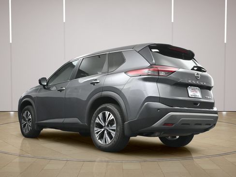 Certified 2022 Nissan Rogue SV AWD/4WD image 28