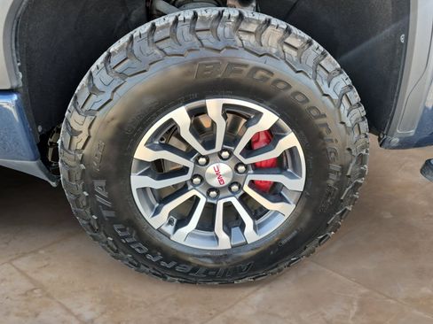 Used 2019 GMC Sierra 1500 AT4 w/ AT4 Premium Package AWD/4WD image 29