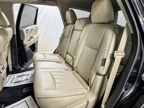 Used 2019 INFINITI QX60 Luxe w/ Essential Package image 8