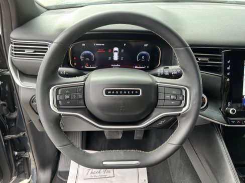 Used 2023 Jeep Wagoneer L 4WD image 21