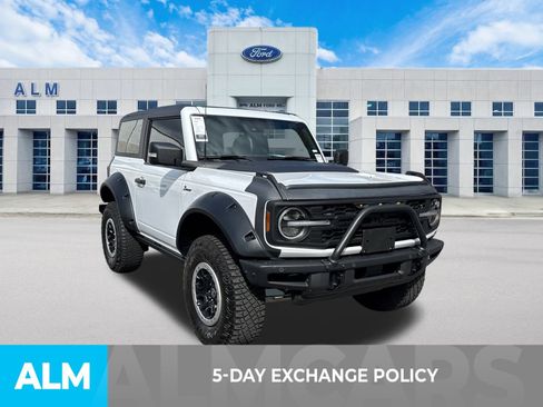Used 2024 Ford Bronco Badlands w/ Sasquatch Package image 3