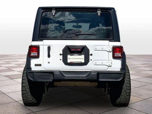 Used 2018 Jeep Wrangler Sport AWD/4WD image 4
