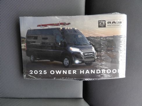 Used 2025 RAM ProMaster 3500 w/ Convenience Group FWD image 35