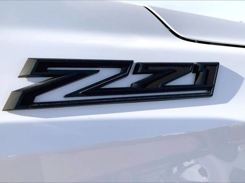 Used 2024 Chevrolet Tahoe Z71 w/ Luxury Package image 9