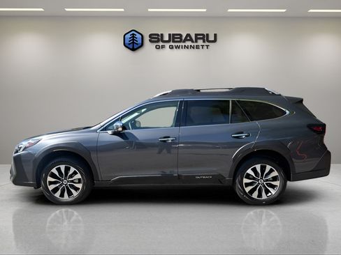 Used 2024 Subaru Outback Touring XT AWD/4WD image 2