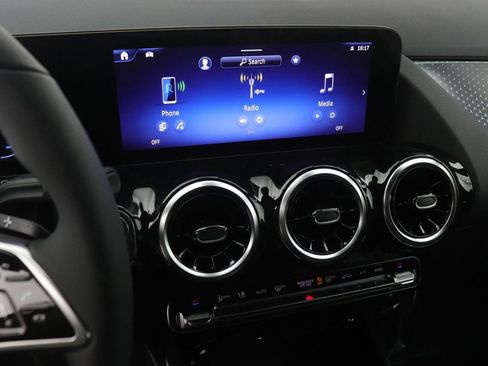 New 2026 Mercedes-Benz GLA 250 image 5