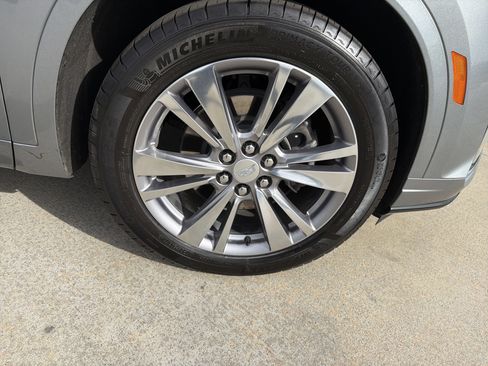 Used 2023 Cadillac XT6 Premium Luxury image 13