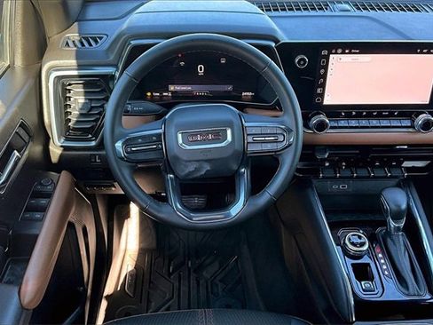 Used 2024 GMC Canyon AT4 w/ Technology Package image 3