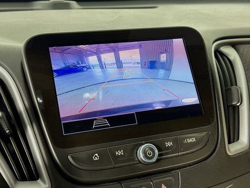 Used 2024 Chevrolet Malibu LT image 17