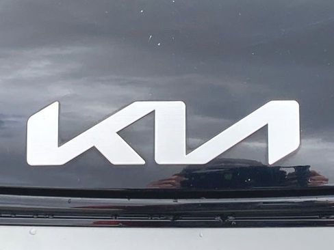 Used 2023 Kia Sportage X-Line w/ X-Line Premium Package AWD/4WD image 31