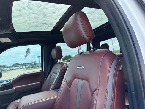 Used 2022 Ford F250 Platinum w/ FX4 Off-Road Package AWD/4WD image 21