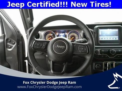 Certified 2023 Jeep Gladiator Sport image 4