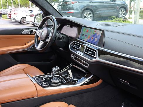 Used 2021 BMW X7 M50i AWD/4WD image 33
