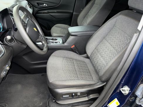 Certified 2023 Chevrolet Equinox LT image 2