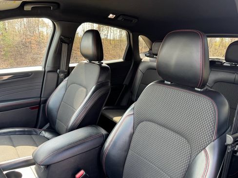 Used 2024 Ford Escape ST-Line image 24