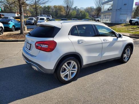 Used 2018 Mercedes-Benz GLA 250 4MATIC image 3