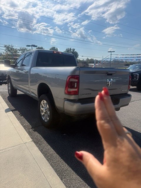Used 2023 RAM 2500 Laramie AWD/4WD image 2