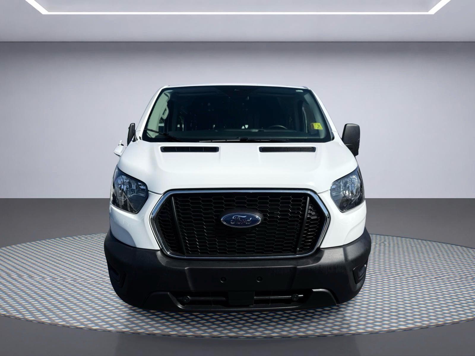 Used 2025 Ford Transit 250 Low Roof w/ Exterior Upgrade Package RWD image 7