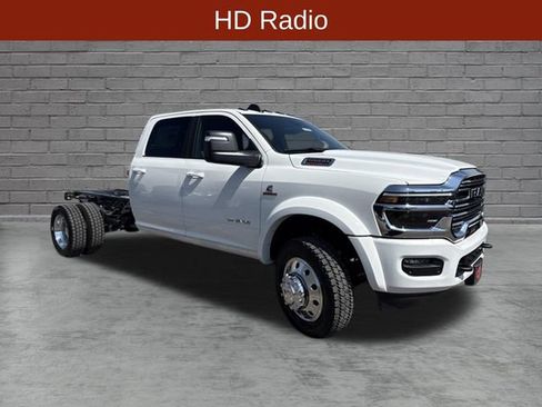 New 2026 RAM 5500 4x4 Crew Cab w/ Laramie Trim Package image 8
