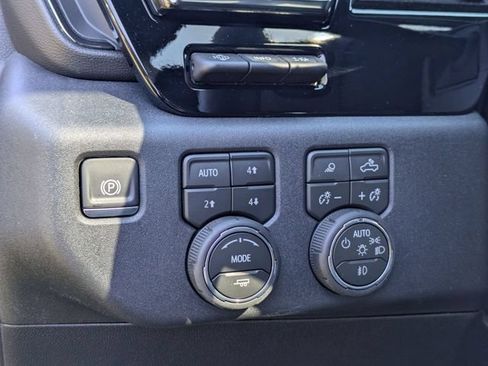 New 2026 Chevrolet Silverado 2500 ZR2 AWD/4WD image 14