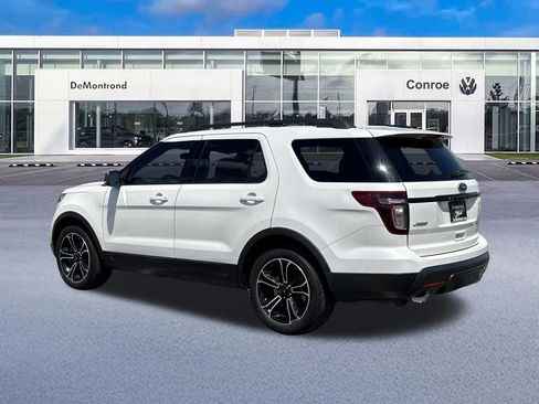 Used 2015 Ford Explorer Sport w/ Equipment Group 401A AWD/4WD image 7