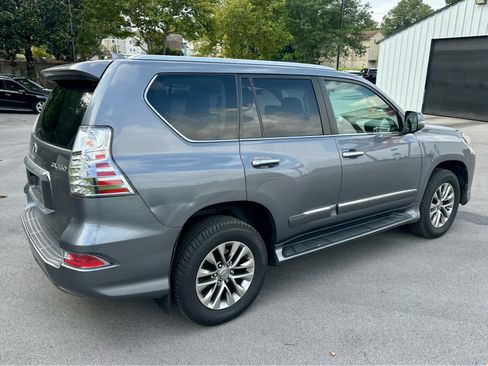 Used 2017 Lexus GX 460 Luxury w/ Preferred Accessory Package AWD/4WD image 5