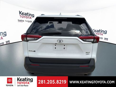 Used 2025 Toyota RAV4 XLE image 6