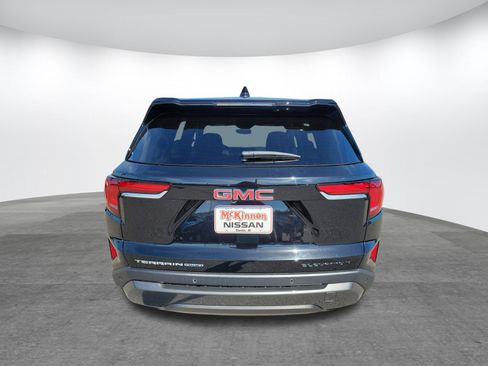 Used 2025 GMC Terrain Elevation AWD/4WD image 6