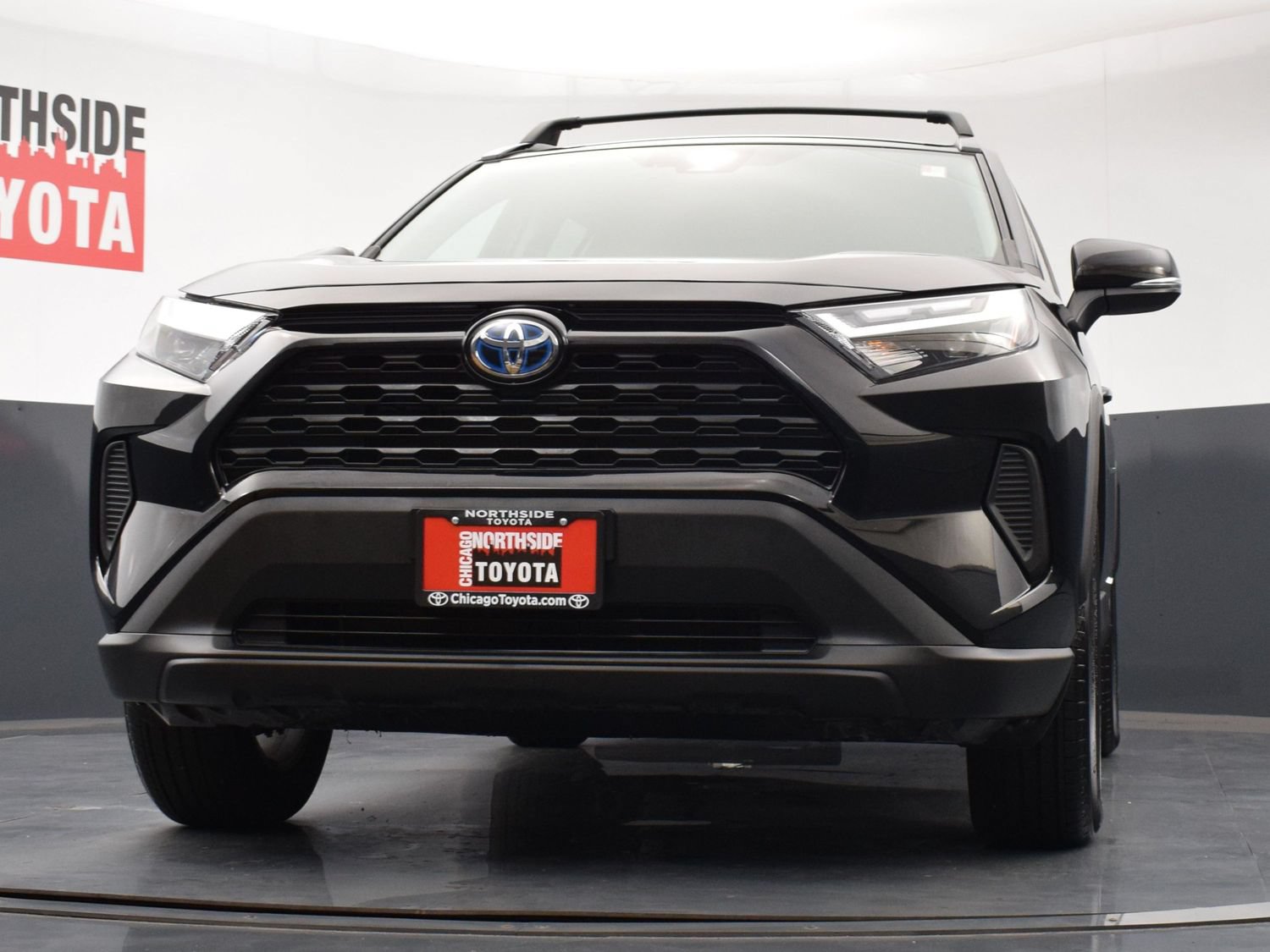 Used 2022 Toyota RAV4 XLE AWD/4WD image 32